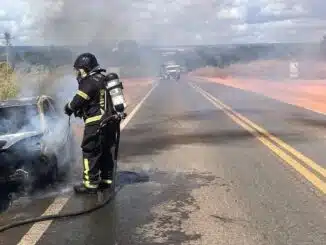 bombeiros, incêndio, br-135, barreiras, bahia