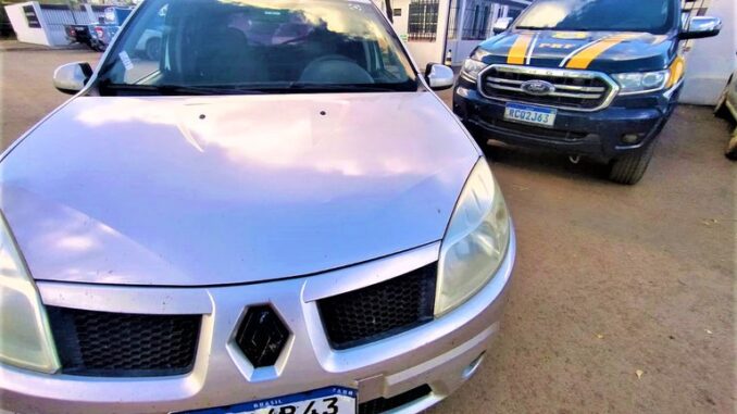 Carro roubado em São Paulo, Polícia Rodoviária Federal, PRF, Riachão das Neves, Bahia, carro recuperado na Bahia