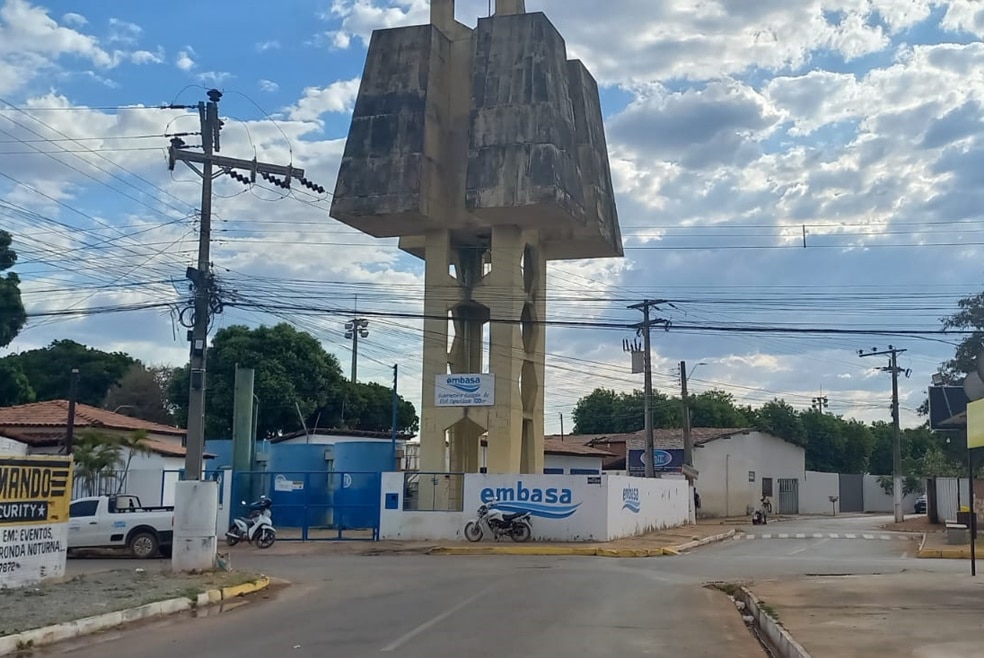 Abastecimento de água, suspensão, Santa Helena, Formosa do Rio Preto, Bahia, Embasa, Empresa Baiana de Águas e Saneamento