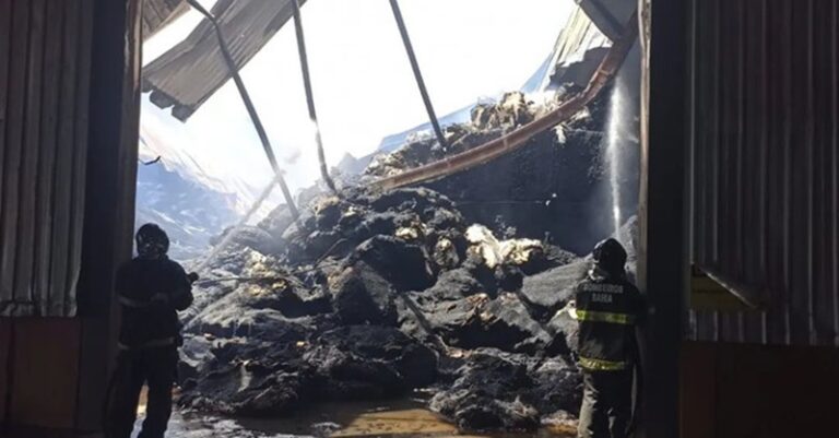 Incêndio galpão Algodão, Correntina, Bahia, Tonelada Métrica, Corpo de Bombeiros