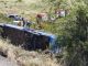 Imagem mostra ônibus tombado na Serra da Mangabeira, após acidente na BR-242 em Seabra e Ibotirama, na Bahia