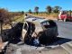 Carro de passeio fica destruído após bater em ônibus e pegar fogo na BR-242. Acidente ocorreu em um trecho de Cristópolis, no Oeste da Bahia