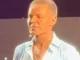 Eduardo Costa paralisado no palco durante show em Guajeru, na Bahia