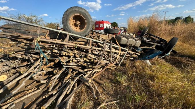 Motorista morre em acidente, Acidente, BA-160, Paratinga, Bahia