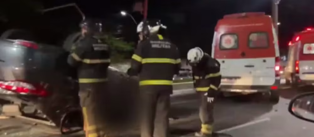 Policiais militares mortos em Salvador, Acidente, Ferido, Acidente, Avenida Jequitaia, Calçada, Salvador, Bahia