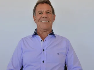 ex-prefeito de Oliveira dos Brejinhos, Carlos Augusto Ribeiro Portela, conhecido popularmente como Carlito de Libório