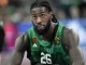 Mathias Lessort sendo socorrido após quebrar a fíbula no jogo da Euroliga, Mathias Lessort lesão na Euroliga