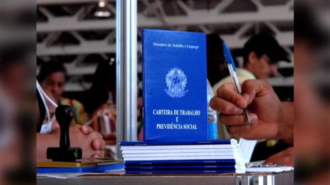 carteira-de-trabalho-abr vagas de emprego no Oeste da Bahia, Barreiras, Luรญs Eduardo Magalhรฃes