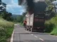 Carreta pega fogo BR-135, Riachão das Neves, Bahia