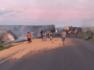 Colisão seguida de incêndio, acidente, BR-242, Javi, Muquém do São Francisco, Oeste da Bahia