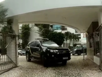 Polícia Federal cumpriu, na manhã desta quarta-feira (7), mandados de busca e apreensão, no condomínio de luxo Top Hill, no Horto Florestal, em Salvador