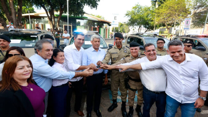 Governo da Bahia destina viatura para PM de Formosa do Rio Preto