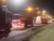 Caminhoneiro soterrado por carga de soja durante acidente na BR-324 em Amélia Rodrigues, na bahia