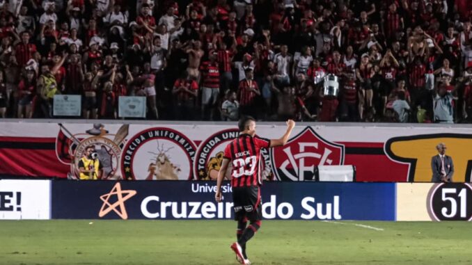 Vitória x Atlético-MG, escalações