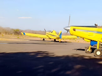 Aeronaves do Governo da Bahia combatem incêndios florestais em Formosa do Rio Preto, na Bahia