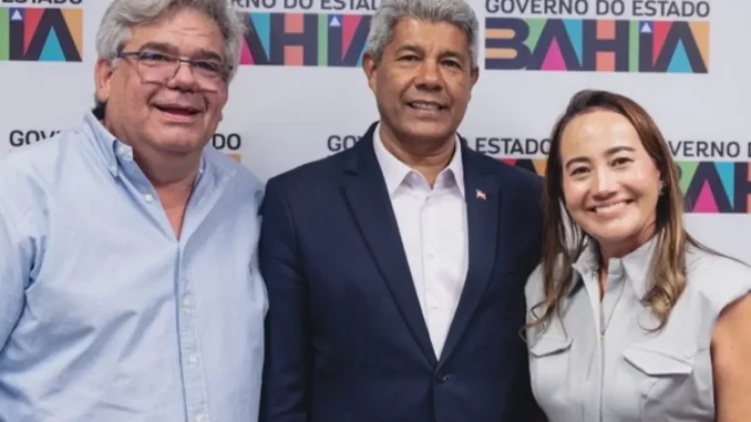 Prefeita Teti Britto de Ribeira do Amparo, na Bahia e que apoiou ACM Neto em 2022, elogia Jerônimo Rodrigues do PT