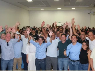 ACM Neto visita Barreiras e reúne lideranças políticas da Direita