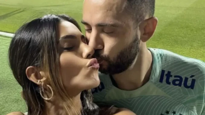 Esposa de Éverton Ribeiro, Marília Nery elogia médicos do Esporte Clube Bahia após diagnóstico de câncer