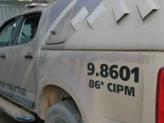 Polícia Militar da Bahia efetua prisão de homem que portava arma de fogo em Formosa do Rio Preto, Bahia