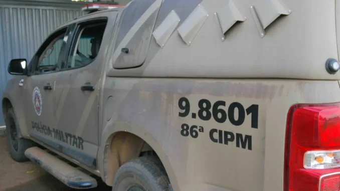 Polícia Militar da Bahia efetua prisão de homem que portava arma de fogo em Formosa do Rio Preto, Bahia